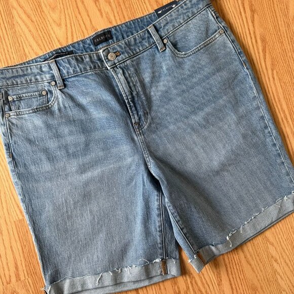 Talbots Blue Girlfriend Denim Shorts Size 16 NWT Casual Classic Americana Jeans - Picture 1 of 8